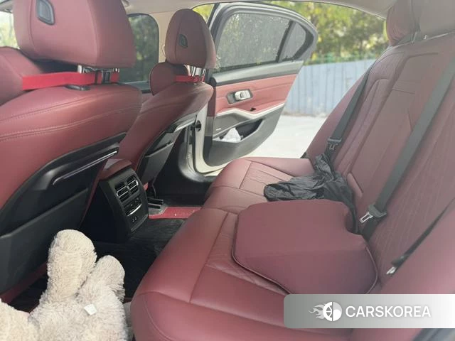 BMW 3 series 2022 Белый из Китая, фото 3