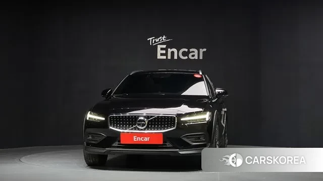 Volvo V60 Cross-Country 2nd Generation id 3290973 из Кореи 13