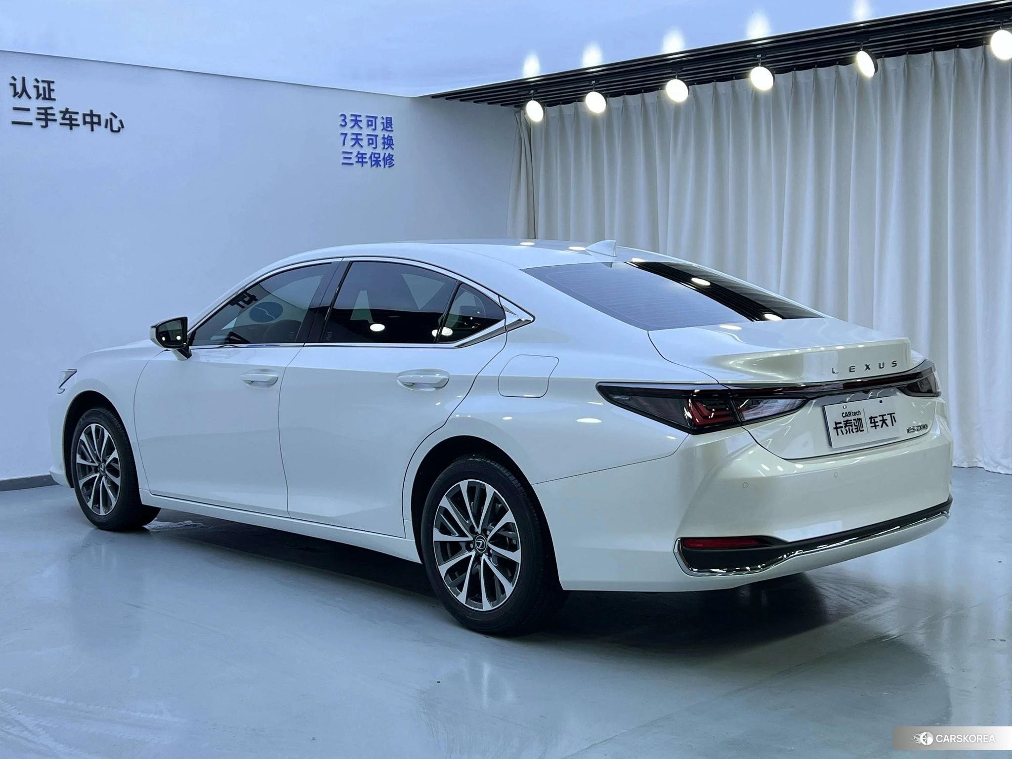 Lexus ES id 4452488 из Китая 20