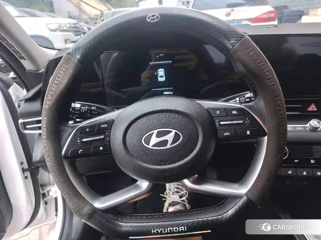 Hyundai Elantra 2023 Белый из Китая, фото 4