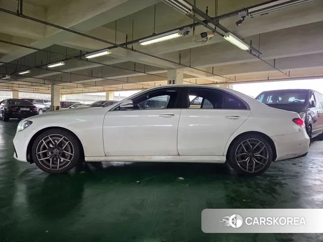 Mercedes-Benz E-Class W213 id 3671806 из Кореи 12
