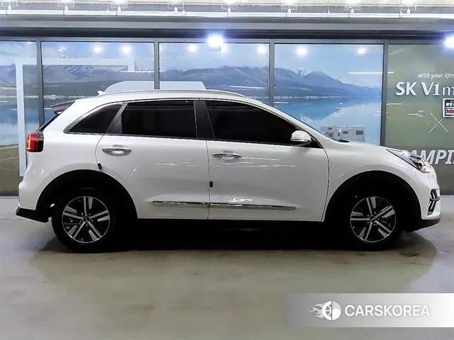 Kia The New Niro id 3698267 из Кореи 12