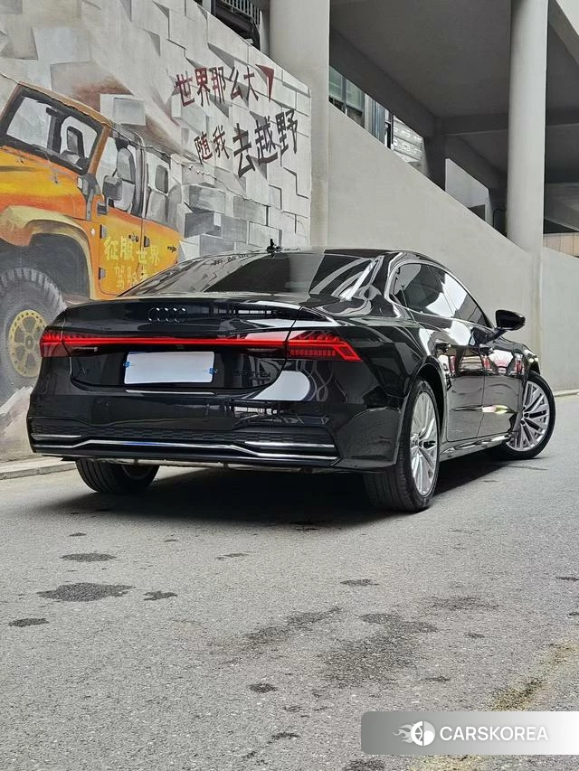 Audi A7L 2024 Черный из Китая, фото 3