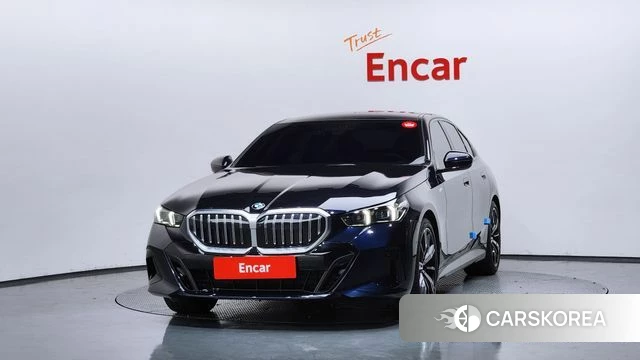 BMW 5 Series (G60) id 4590514 из Кореи 23