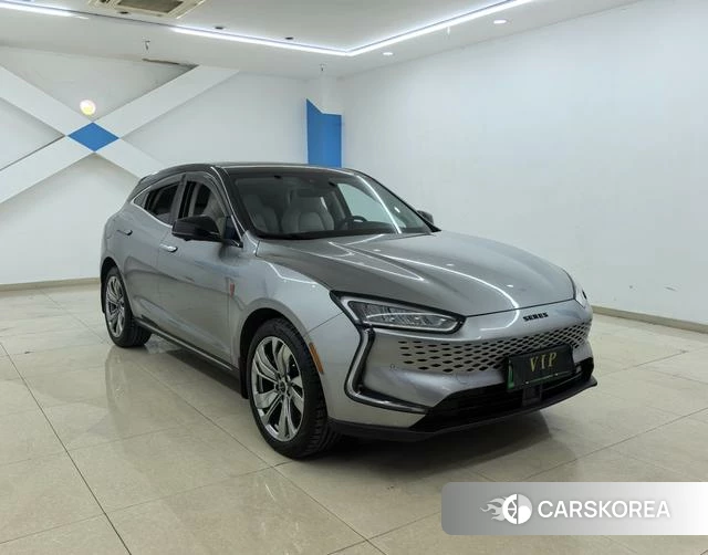 SERES Sailis SF5 2021 Серебристо-серый из Китая, фото 3