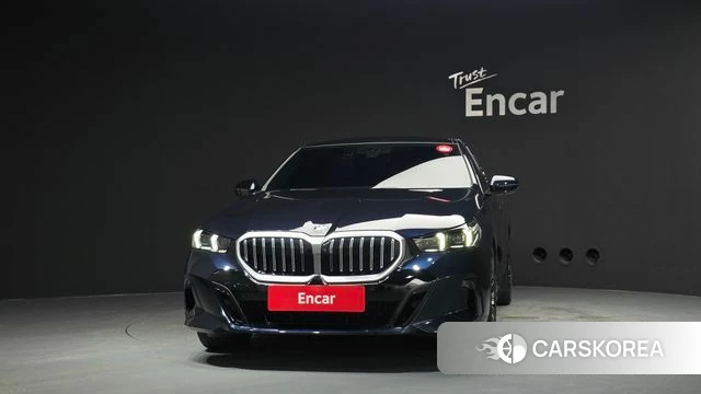 BMW 5 Series (G60) id 4612157 из Кореи 13