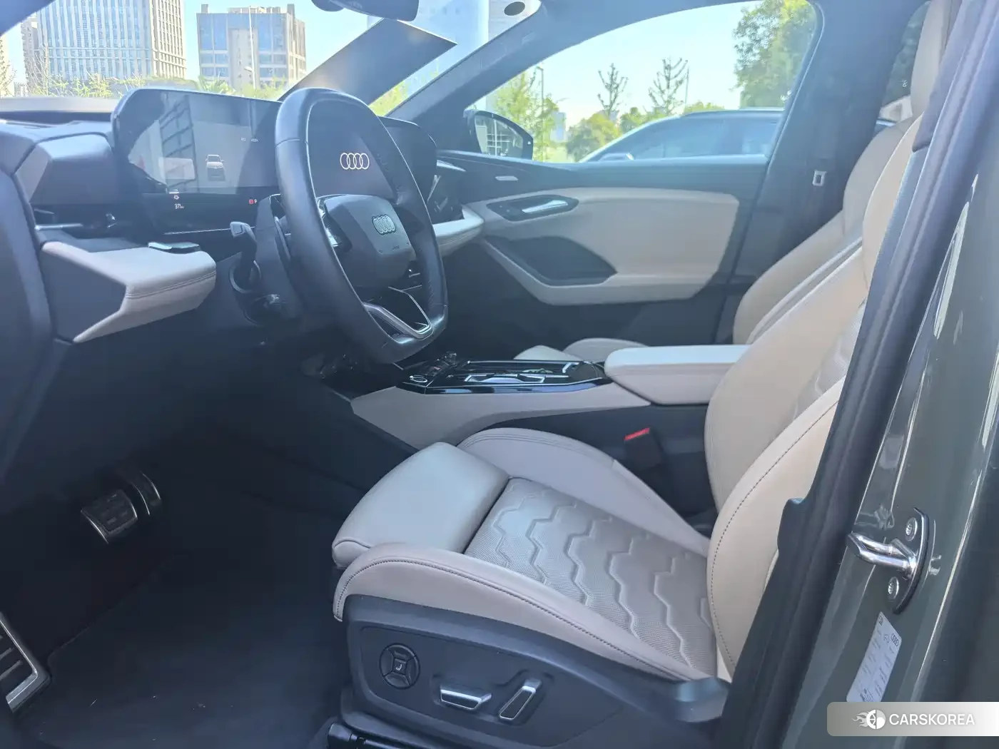 Audi Q6L Sportback e-tron 2025 Зеленый из Китая, фото 4