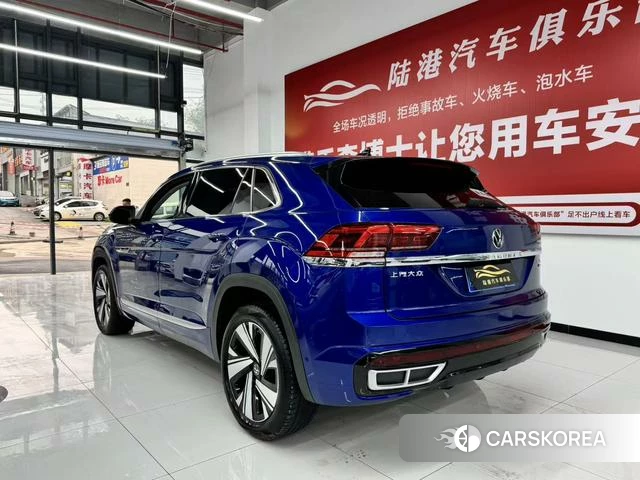 Volkswagen Tourang id 4272546 из Китая 10