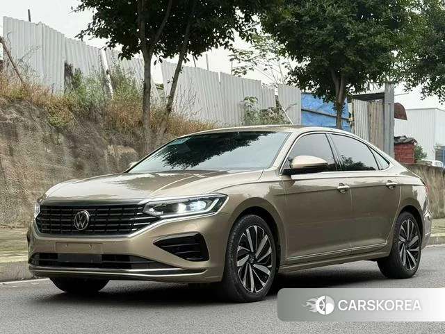 Volkswagen Passat 2022 Шампань из Китая, фото 3