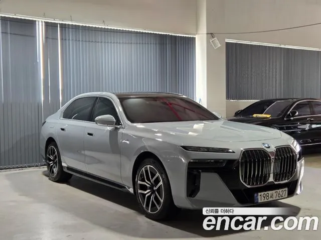 BMW 7 Series (G70) id 2794895 из Кореи 13