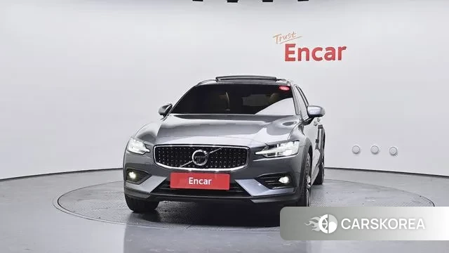 Volvo V60 Cross-Country 2nd Generation id 3573459 из Кореи 13
