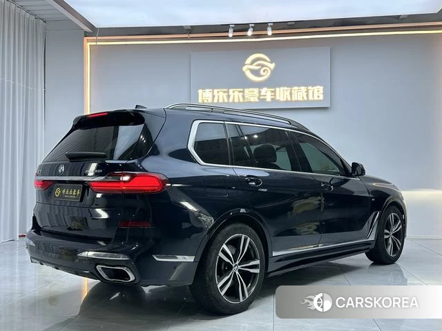 BMW X7 id 4256284 из Китая 8