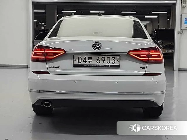 Volkswagen The New Passat id 4459474 из Кореи 13