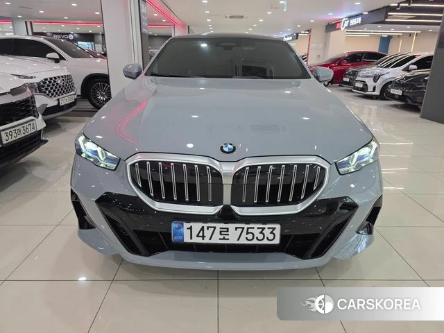 BMW 5 Series (G60) id 4499269 из Кореи 11