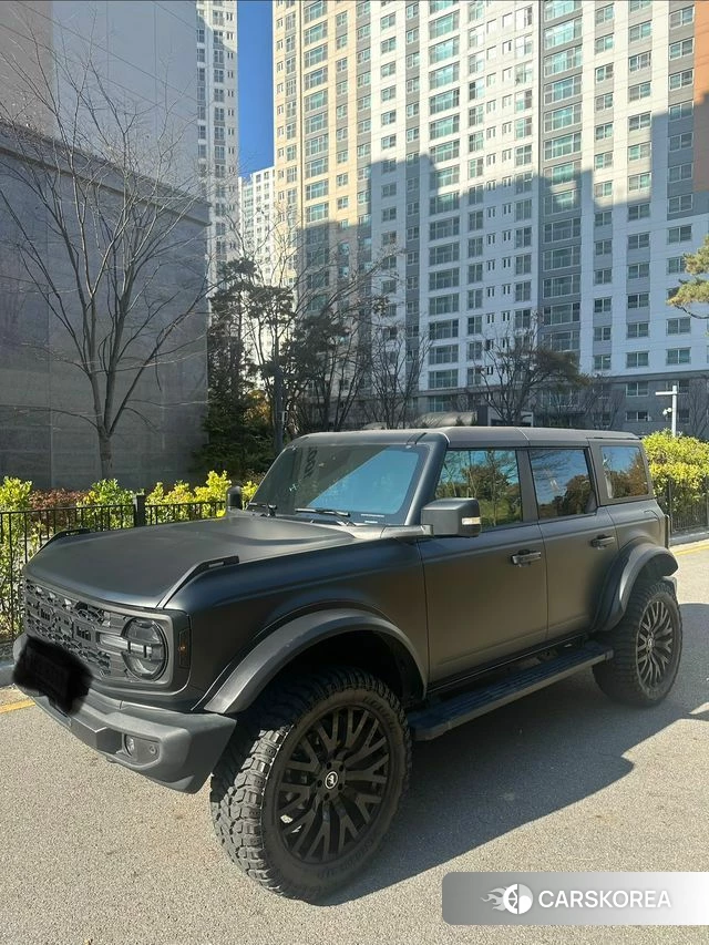 Ford Bronco 6th Generation 2022 Черный из Кореи, фото 3