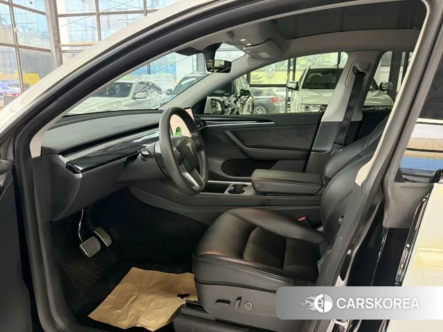 Tesla Model Y 2022 Белый из Китая, фото 3