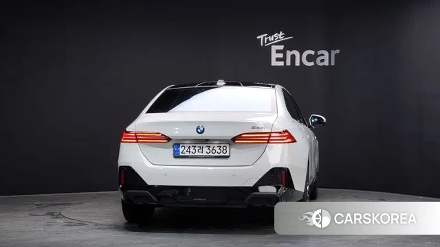 BMW 5 Series (G60) id 3576128 из Кореи 13