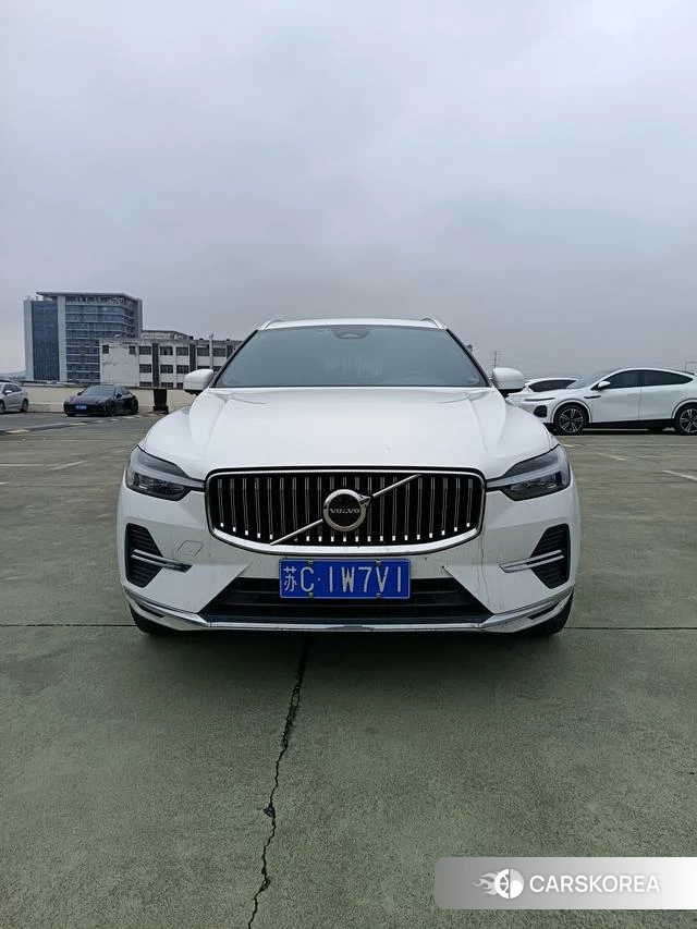 Volvo XC60 2022 Белый из Китая, фото 6