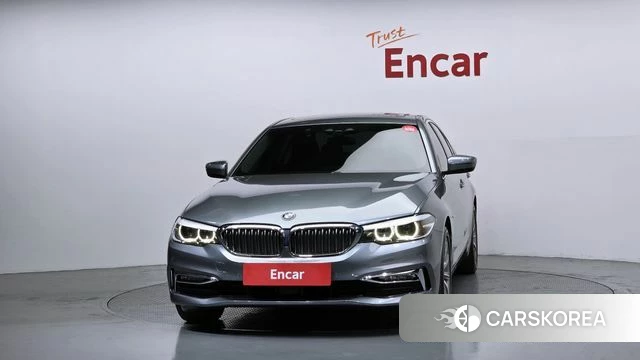 BMW 5 Series (G30) id 4188463 из Кореи 13