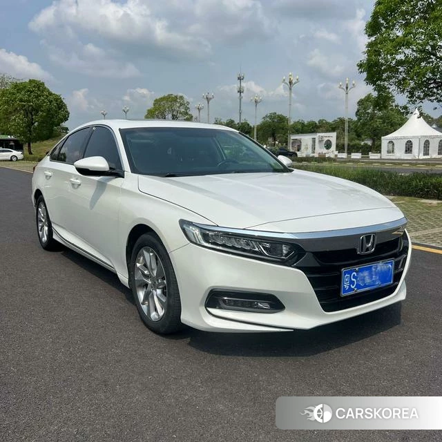 Honda Accord 2021 Белый из Китая, фото 3