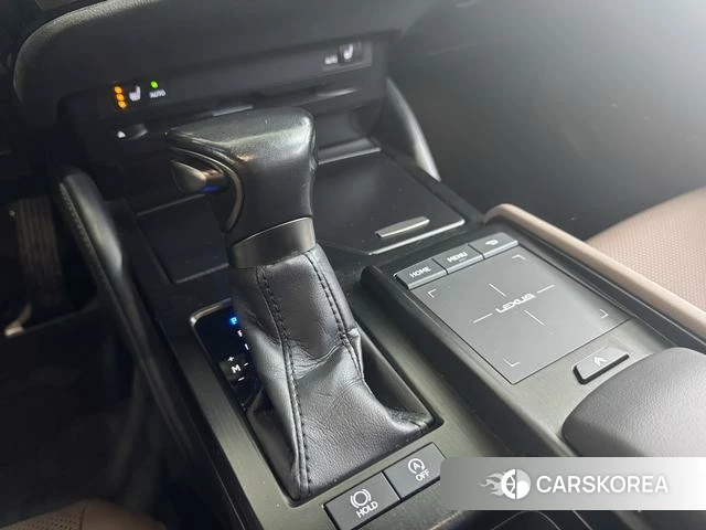 Lexus ES id 4273697 из Китая 11