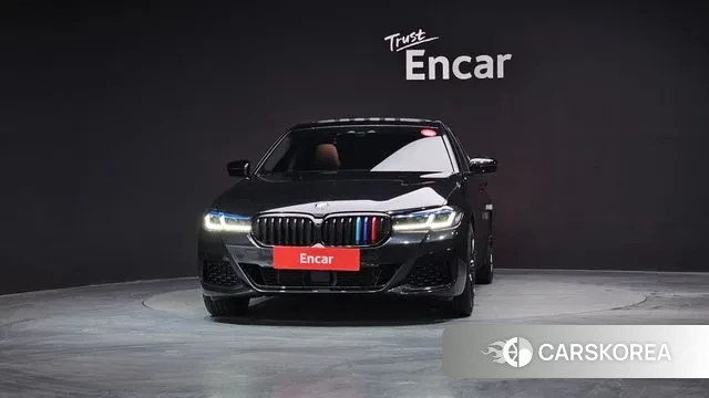 BMW 5 Series (G30) id 3514878 из Кореи 13