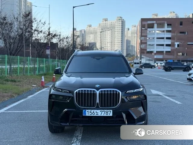 BMW X7 (G07) 2025 Черный из Кореи, фото 3