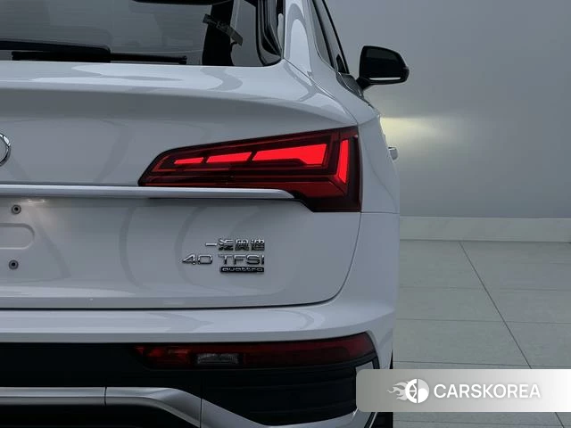 Audi Q5L Sportback 2022 Белый из Китая, фото 3