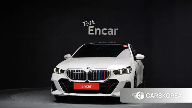 BMW 5 Series (G60) id 3316551 из Кореи 13