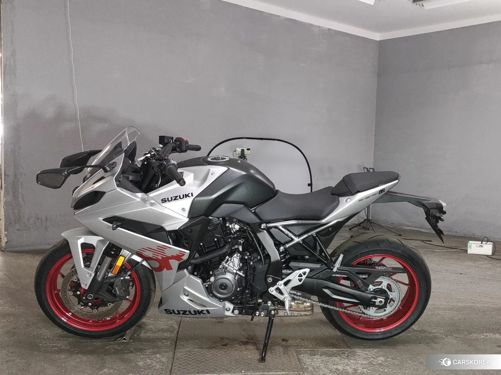 Проданный Suzuki GSX-8R id 4183681 из Японии