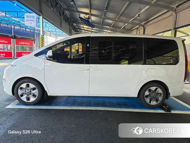 Hyundai The New Staria 2025 Белый из Кореи, фото 3