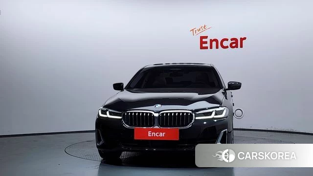 BMW 5 Series (G30) id 4469702 из Кореи 23