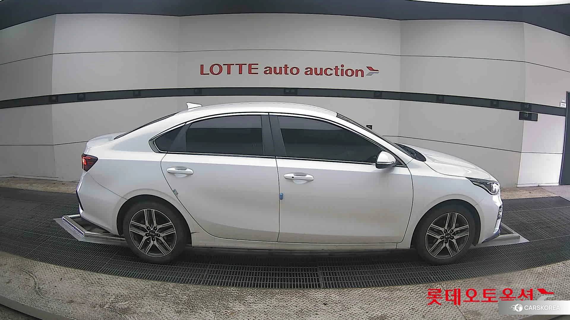 Kia K3 id 3888389 из Кореи 23