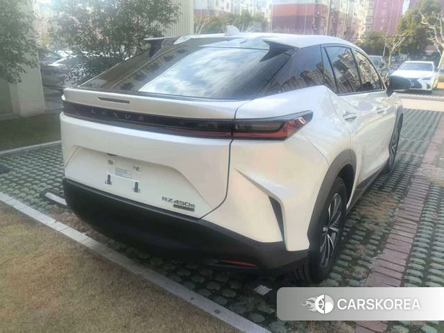 Lexus RZ 2023 Белый из Китая, фото 3