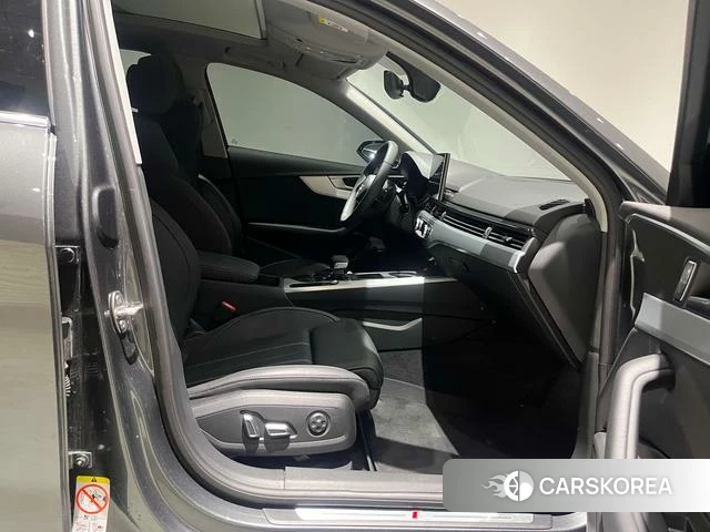 Audi A4L id 4238080 из Китая 9
