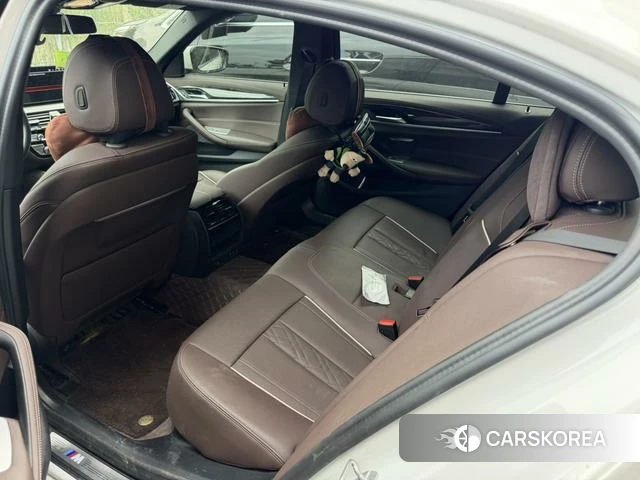 BMW 5 series 2023 Белый из Китая, фото 3