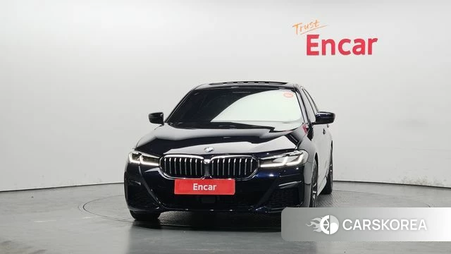 BMW 5 Series (G30) id 3940888 из Кореи 13