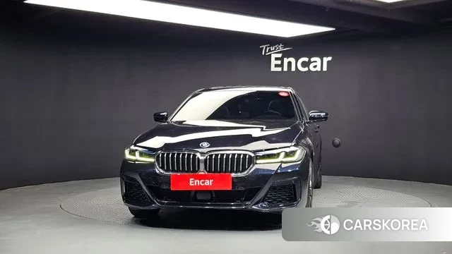 BMW 5 Series (G30) id 2989797 из Кореи 13