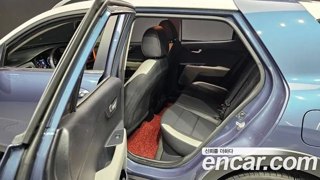 Kia Stonic id 2572429 из Кореи 13