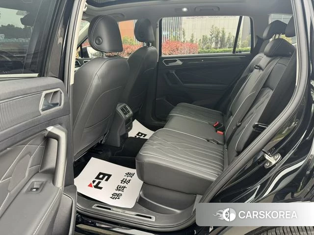 Volkswagen Tiguan L 2023 Черный из Китая, фото 6