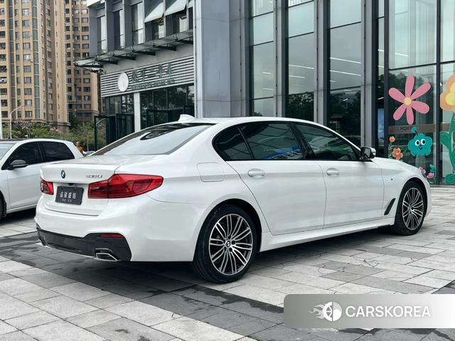 BMW 5 series id 3857933 из Китая 23