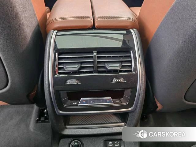 BMW X7 id 4291340 из Китая 10
