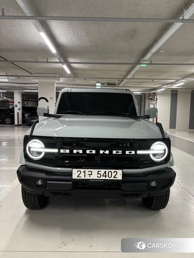 Ford Bronco 6th Generation 2024 Небесно-голубой из Кореи, фото 3