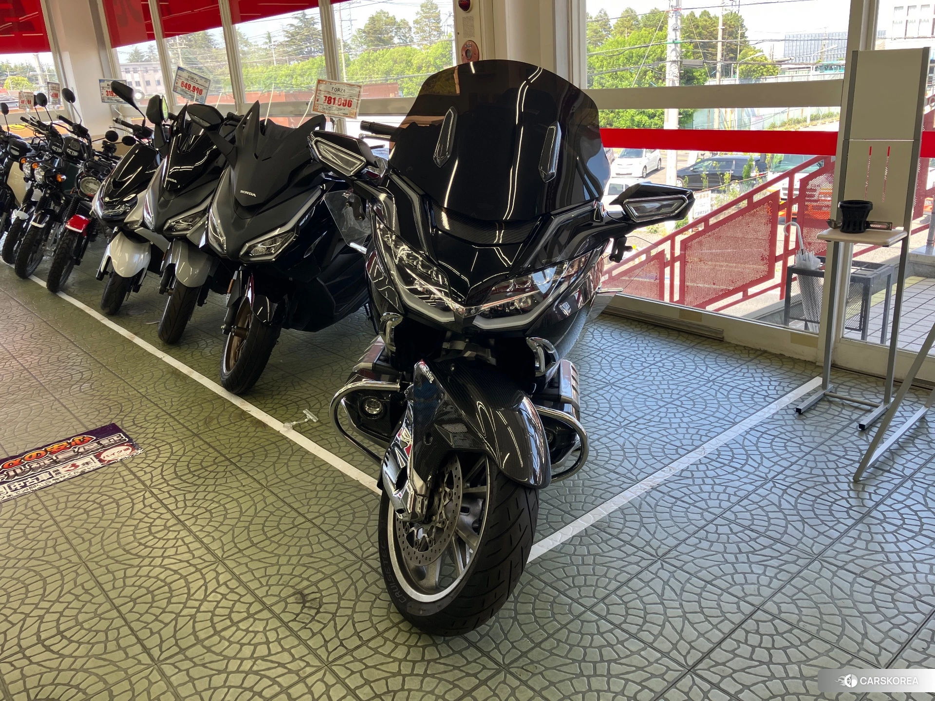 Проданный Honda GL1800 TOUR DCT 2021 из Японии