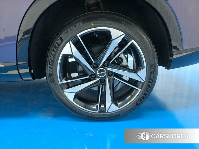 Roewe RX5 MAX id 4222321 из Китая 13
