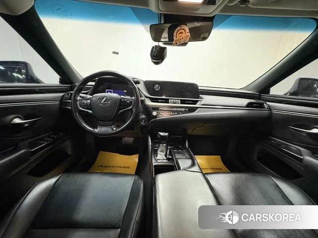 Lexus ES id 4261278 из Китая 13