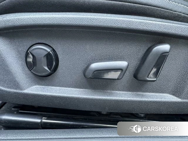 Volkswagen Passat id 4207316 из Китая 14