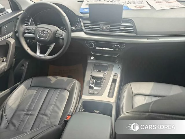 Audi Q5L 2021 Белый из Китая, фото 3