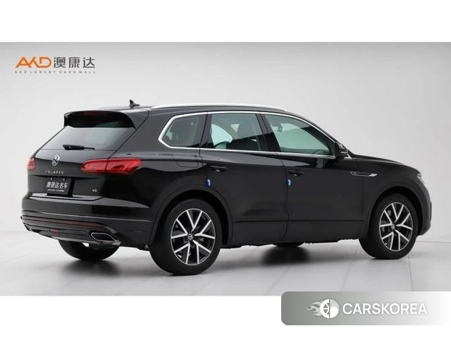 Volkswagen Touareg 2025 Черный из Китая, фото 3