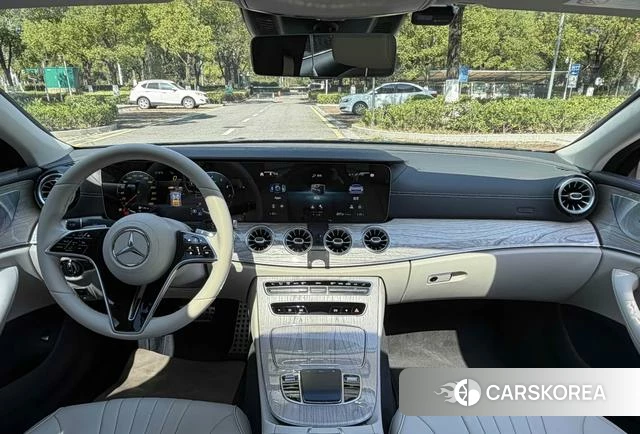 Mercedes-Benz CLS 2023 Зеленый из Китая, фото 3